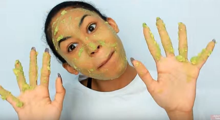avocado and lemon face mask