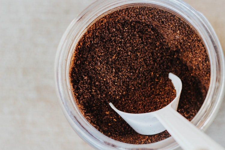 uses for used coffee grounds