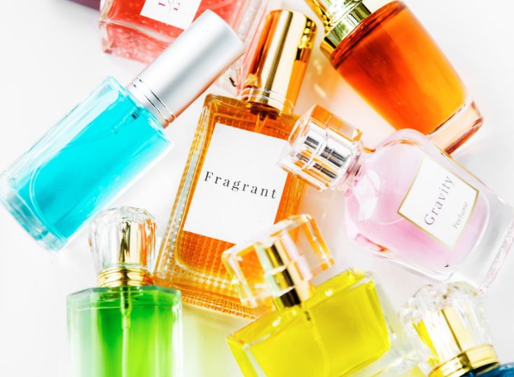 reasons you need to change your perfume for winter