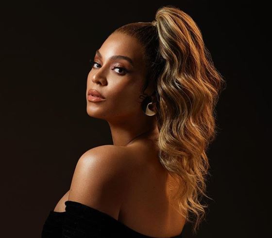 Beyoncé releases a behind-the-scenes look into album