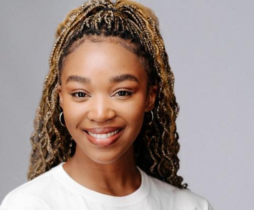 Khosi Ngema showcases her singing talent | Bona Magazine