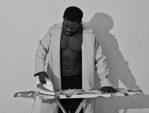 Unwrinkle your clothes without using an iron Bona Magazine