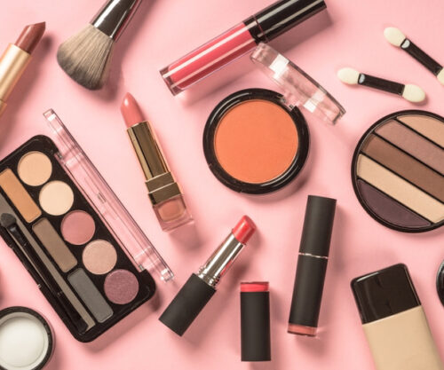 Warren Killian make-up tips, matte foundation South Africa, selfie ready look Joburg, Mocha Mouse 2025 Pantone, Durban make-up artist, flawless skin on camera, powder for T-zone shine, Huda Beauty Faux Filter, Estée Lauder Double Wear, Bona Magazine
