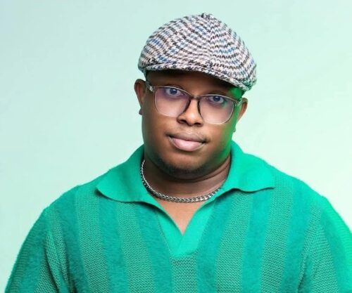 Tombstone of DJ Poizen elaborate memorial statue, Warras reacting online, community discussion about memorial extravagance