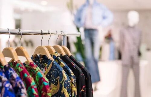 retired ouma makeover, grandmother glowing in new dress, South African shopping trip transformation, Ayana Clothing surprise, Bona Magazine