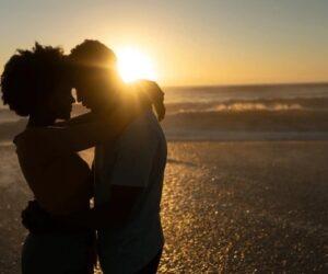 woman being treated well by partner, boyfriend doing hair and nails, romantic gestures in South Africa, consistency in love, viral TikTok video, Bona Magazine