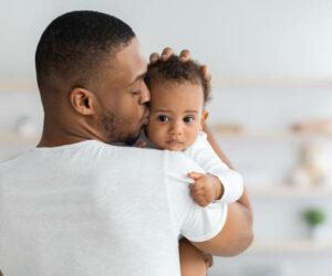 baby girl excited to see father, present father video South Africa, baby reaction to dad dancing entrance, parenting viral clip, father daughter bond, Bona Magazine