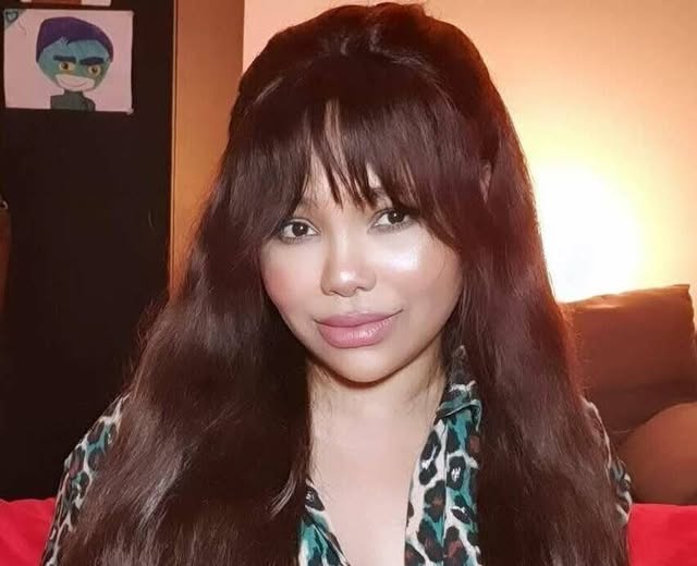 South African celebrity bold video, Pam Andrews embracing self, viral social media moment, Bona Magazine