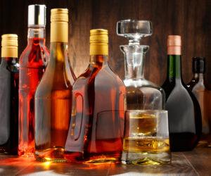 drive thru liquor counter South Africa, bottle store window service, viral South African photo, social media humour, public reaction, Bona Magazine