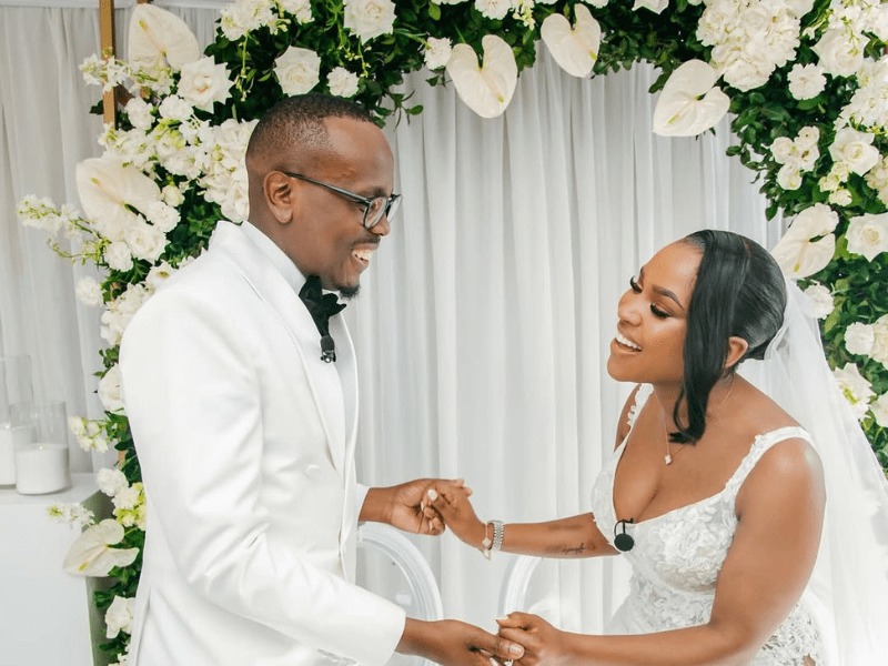 Khaya Mthethwa and Sine Ndlovu wedding couple, South African celebrity wedding portraits, gospel singer Khaya Mthethwa new wife, Bona Magazine