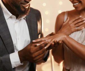 couple in restaurant proposal ring box, subtle love gesture, emotionless proposal viral video, South African reaction, Bona Magazine