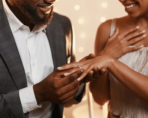 couple in restaurant proposal ring box, subtle love gesture, emotionless proposal viral video, South African reaction, Bona Magazine