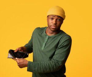 South African salary breakdown infographic, cost of living in South Africa, struggling monthly budget, R31k expenses, Bona Magazine