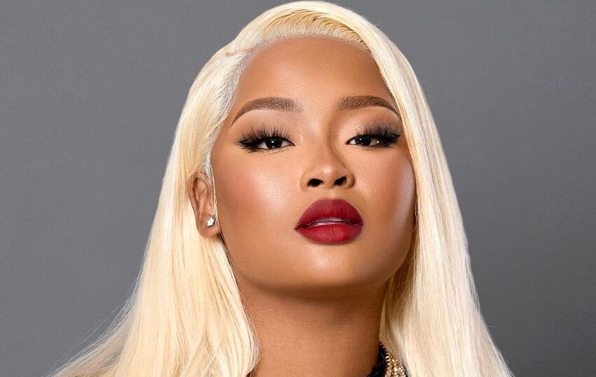 Bona Magazine, Cyan Boujee DJing at club, Cyan Boujee influencing crowd South Africa, Viral video DJ Cyan Boujee performance