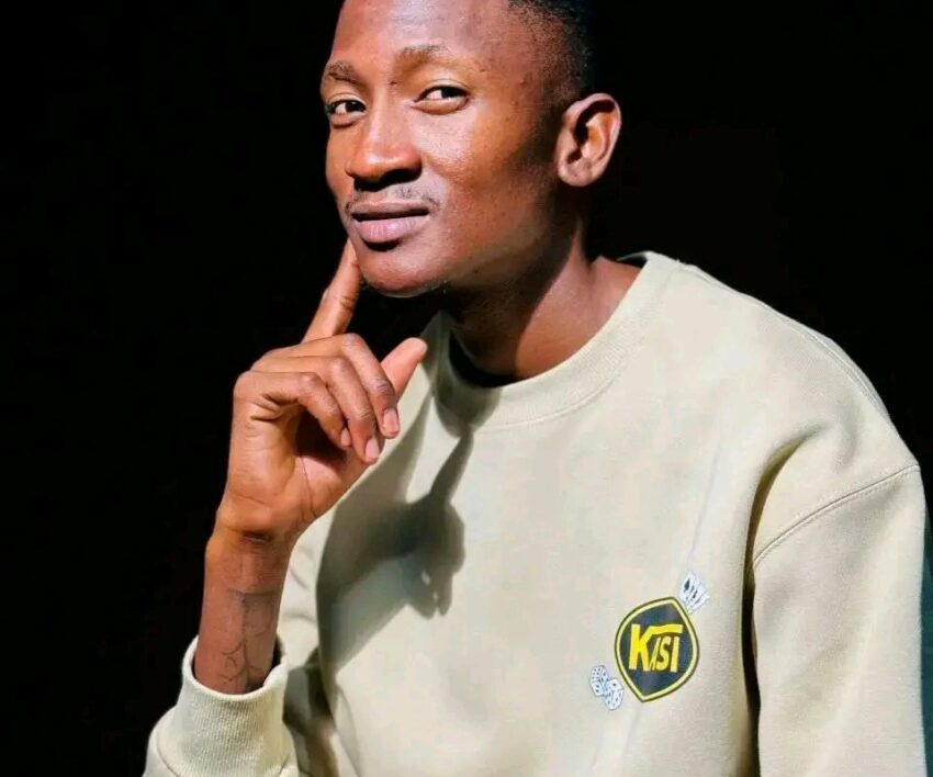 crowd pushing at funeral in Limpopo, fans gathering for Lekompo star, Dr Nel funeral scene South Africa, funeral chaos stampede, crowd safety concerns South Africa, Bona Magazine