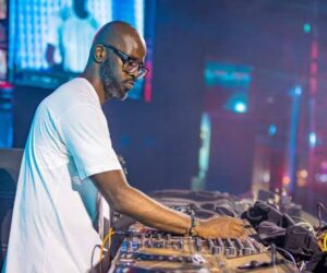 Bona Magazine, Black Coffee DJ live performance, Black Coffee Udaipur wedding stage, South African DJ Black Coffee mixing music
