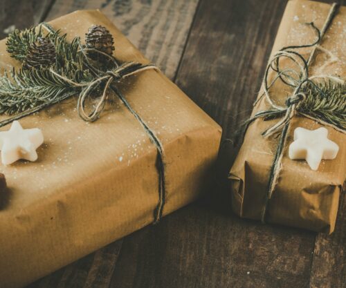 pexels-nietjuhart-1693650