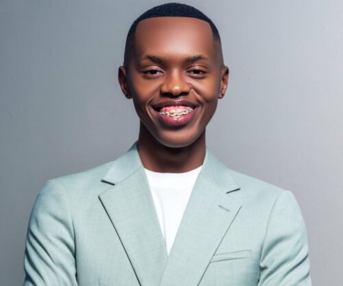 Mologadi viral video, Mologadi best friend kiss, South African influencer moment, Mzansi social media reaction, Bona Magazine