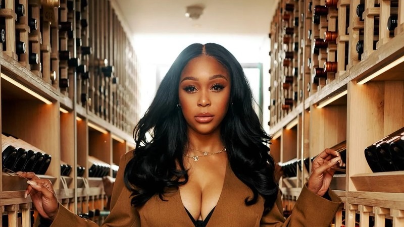 Minnie Dlamini cooking, celebrity kitchen video, South African celebrity lifestyle, viral social media clip, Bona Magazine