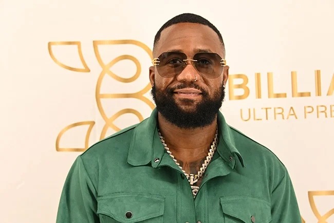 Cassper Nyovest luxury car, Mercedes AMG E-Class South Africa, Cassper Nyovest lifestyle, celebrity cars SA, Bona Magazine