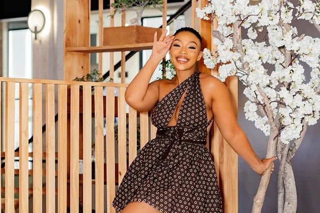 Gaisang Noge beach photo, House of Zwide actress Mampho, Gaisang Noge beach video South Africa, SA actress ocean clip, Gaisang Noge Instagram post, South African celebrity beach moment, Bona Magazine