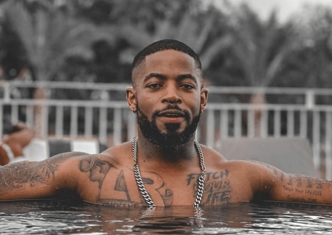 Prince Kaybee workout, Prince Kaybee outdoor training, South African DJ fitness routine, celebrity exercising outdoors, Mzansi social media reactions, Prince Kaybee fitness consistency, local celebrity wellness inspiration, Bona Magazine