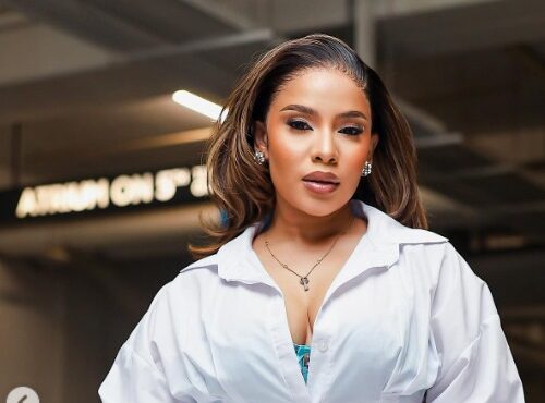 Thuli Phongolo Mauritius holiday, Thuli Phongolo bikini photos, Thuli Phongolo curves Mauritius, South African celebrity BBL rumours, Thuli Phongolo social media backlash, Celebrity body image debate South Africa, Bona Magazine