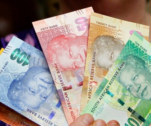 second income South Africa, side hustle ideas SA, freelance work South Africa 2026, passive income South Africa, extra income tips SA, South African side hustles, build a second income, gig economy South Africa, online income South Africa, tutoring side hustle SA, freelance writing South Africa, digital products South Africa, Bona Magazine