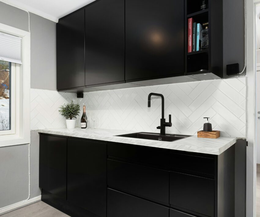 alex-tyson-yMg0QJYrZhg-unsplash