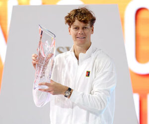 MIAMI GARDENS, FLORIDA - MARCH 29: Jannik Sinner of Italy poses with the Butch Buchholz Trophy after defeating Jiri Lehecka of Czechia during the Men's Singles Final of the Miami Open Presented by Itau at Hard Rock Stadium on March 29, 2026 in Miami Gardens, Florida. (Photo by Matthew Stockman/Getty Images)