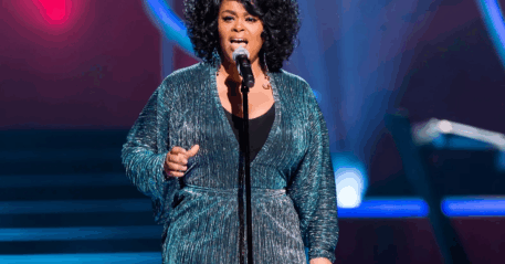 Jill Scott singer live performance, Jill Scott R&B artist portrait, Jill Scott neo soul singer stage, Jill Scott concert crowd performance, Jill Scott To Whom This May Concern tour, Jill Scott SunBet Arena Pretoria concert, Jill Scott GrandWest Arena Cape Town show, Jill Scott Grammy winning R&B artist, Jill Scott soul music live show, Jill Scott international tour announcement, Bona Magazine