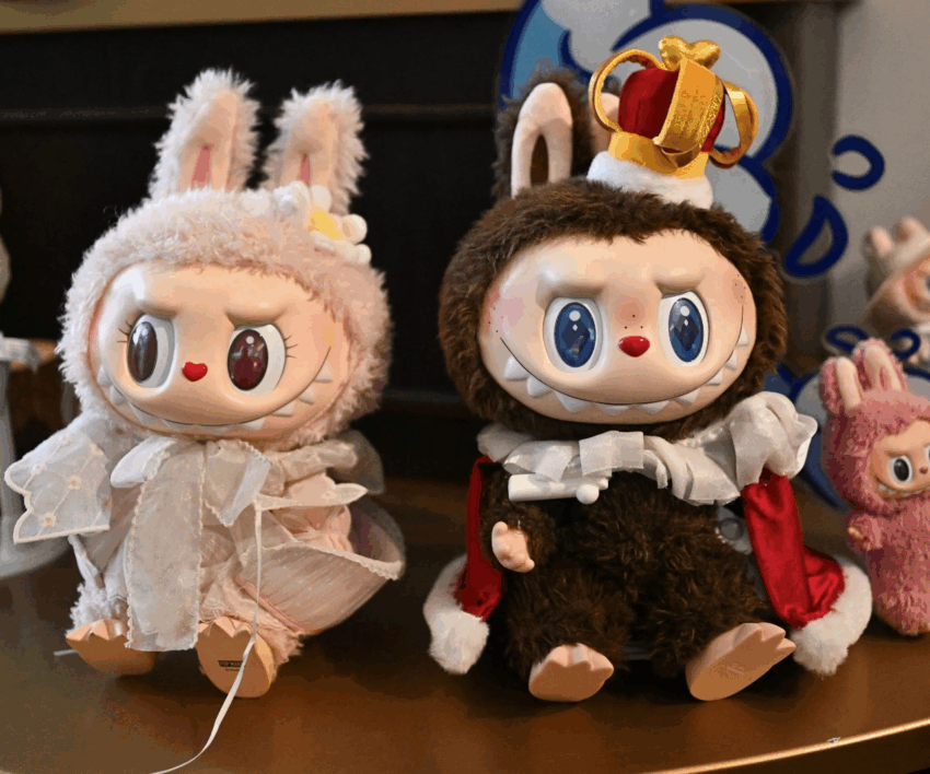 Labubu character toy, Labubu designer collectible, Labubu figure close up, Sony film production, Labubu animation concept, designer toy culture, collectible art toys, Labubu pop culture figure, global toy trend, Labubu brand expansion, Bona Magazine