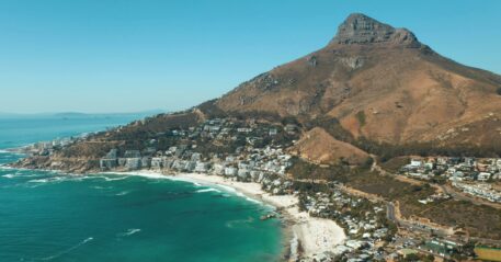 pexels-taryn-elliott-7108804