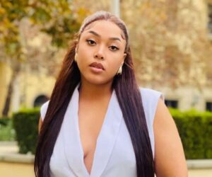 Simz Ngema dancing video, Simphiwe Ngema viral clip, South African actress Simphiwe Ngema, Simz Ngema social media reactions, SA celebrity viral moment, Simphiwe Ngema dance clip online, South African entertainment news, celebrity social media debate South Africa, Simz Ngema trending video, Bona Magazine