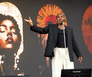 PORI, FINLAND - JULY 19: Maxwell performs live in concert at the Pori Jazz Festival at Kirjurinluoto Park on July 19, 2025 in Pori, Finland. (Photo by Venla Shalin/Redferns)
