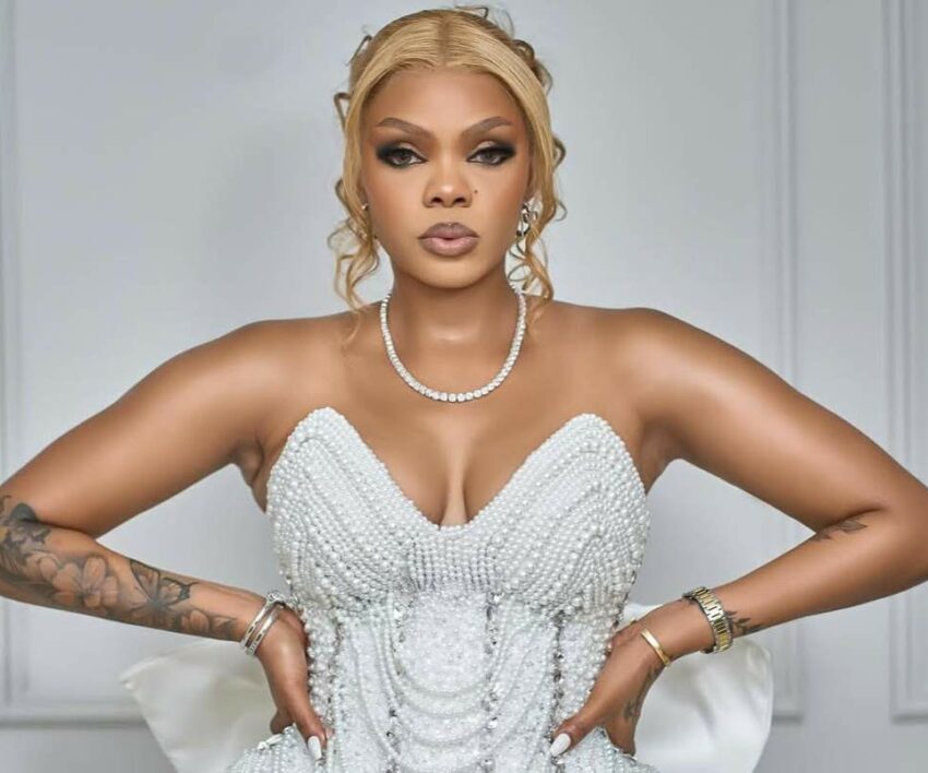 Londie London news, Londie London controversy, Doromongy influencer South Africa, WhatsApp chat drama SA, South African celebrity scandal, reality TV star Londie London, social media reactions South Africa, celebrity WhatsApp messages controversy, SA entertainment news, viral celebrity drama South Africa, Bona Magazine