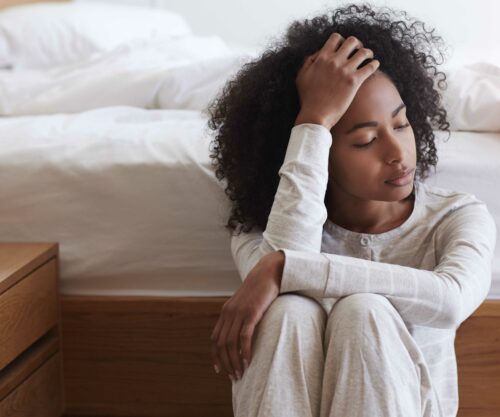 feeling tired all the time South Africa, chronic fatigue symptoms SA, why am I always tired after sleeping, sleep problems South Africa, iron deficiency fatigue symptoms, burnout and stress fatigue SA, dehydration tiredness symptoms, thyroid fatigue South Africa, poor sleep quality causes, energy crash lifestyle habits, Bona Magazine