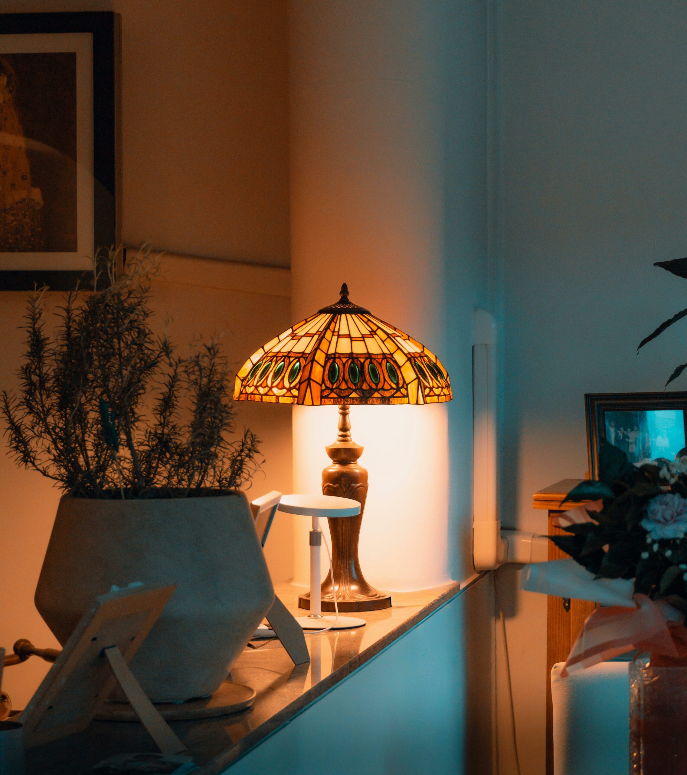 How to Incorporate Lighting into Your Space | Bona Magazine