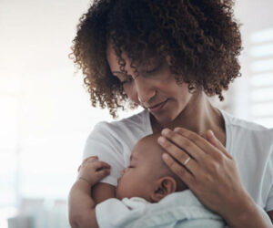 How to protect your mental health during the 1st year of motherhood.