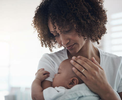 How to protect your mental health during the 1st year of motherhood.