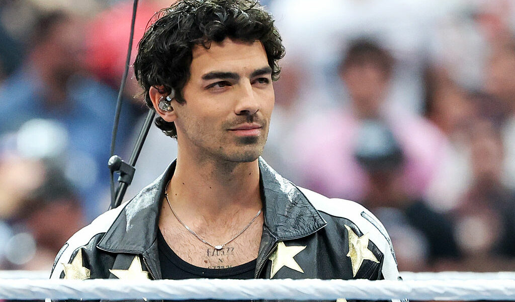 Joe Jonas reacted to 'The Polygamist.'