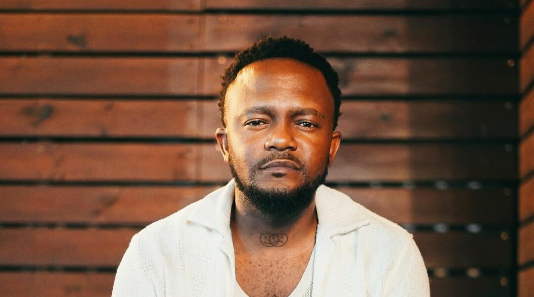 Kwesta uses his natural high register in his songs.