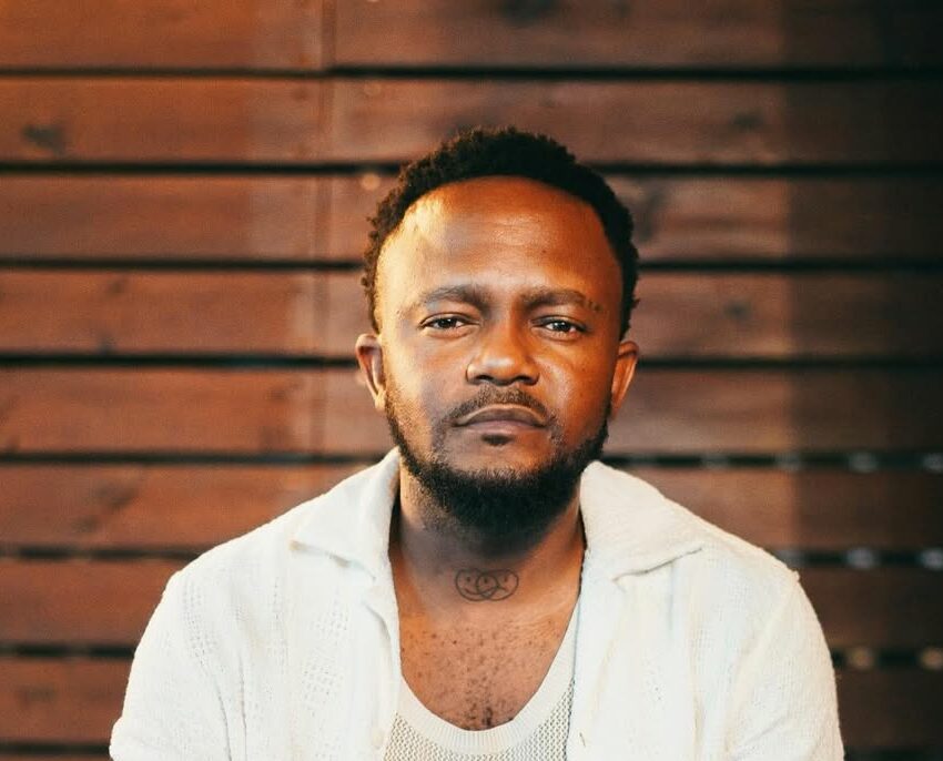 Kwesta uses his natural high register in his songs.