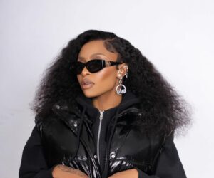 DJ Zinhle took a taxi to Fourways Mall.