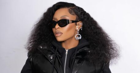 DJ Zinhle took a taxi to Fourways Mall.