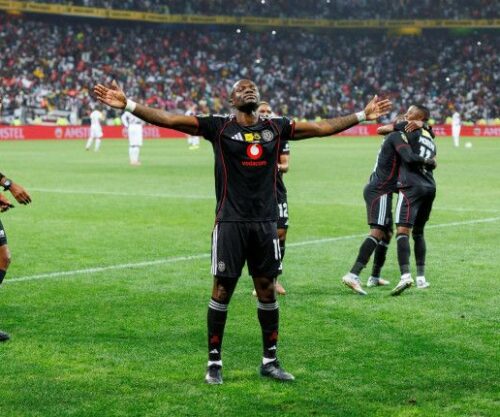 Tshegofatso Mabasa bids farewell to Orlando Pirates. 