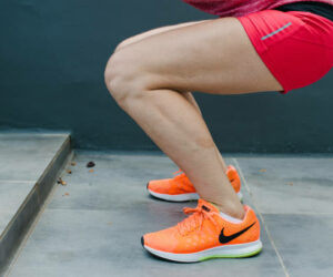 Runners can incorporate several knee exercises to avoid injuries.
