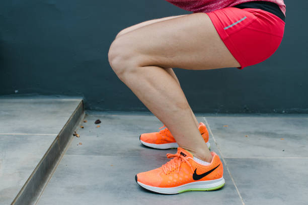 Runners can incorporate several knee exercises to avoid injuries.