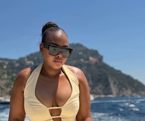 Anele Mgudlwa reacts to Chidimma Adetshina's reported passport handover.