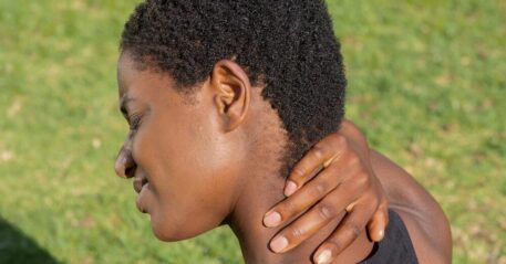 How to avoid neck and back pain while working at your desk.